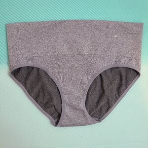 IZOD Seamless Stretch High Waist Slimming Panty Size Lg